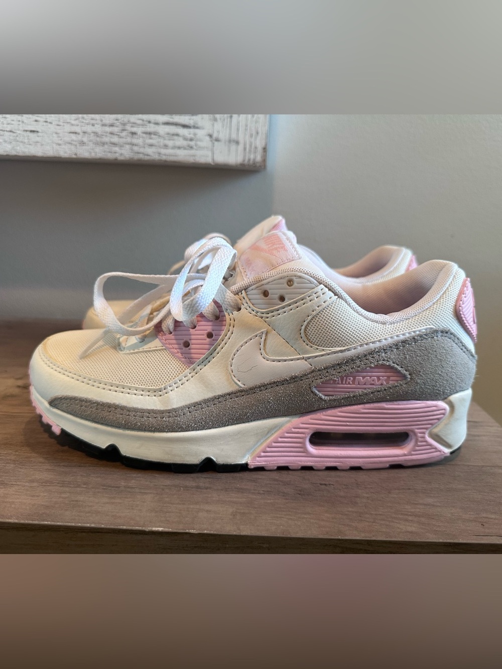 Nike Air Max 90 White Gray Pink Sneakers Women’s Size 7